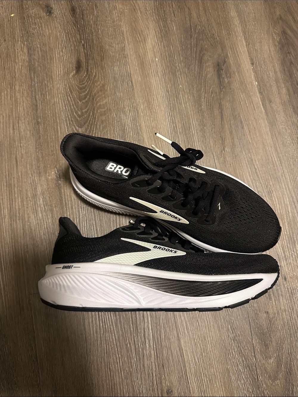Brooks Women's Ghost 17 Running Shoes size 7.5
